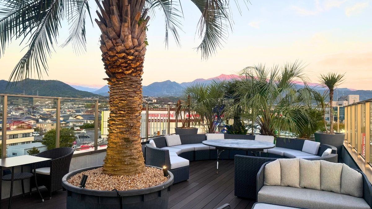 UUuedaルーフトップバー