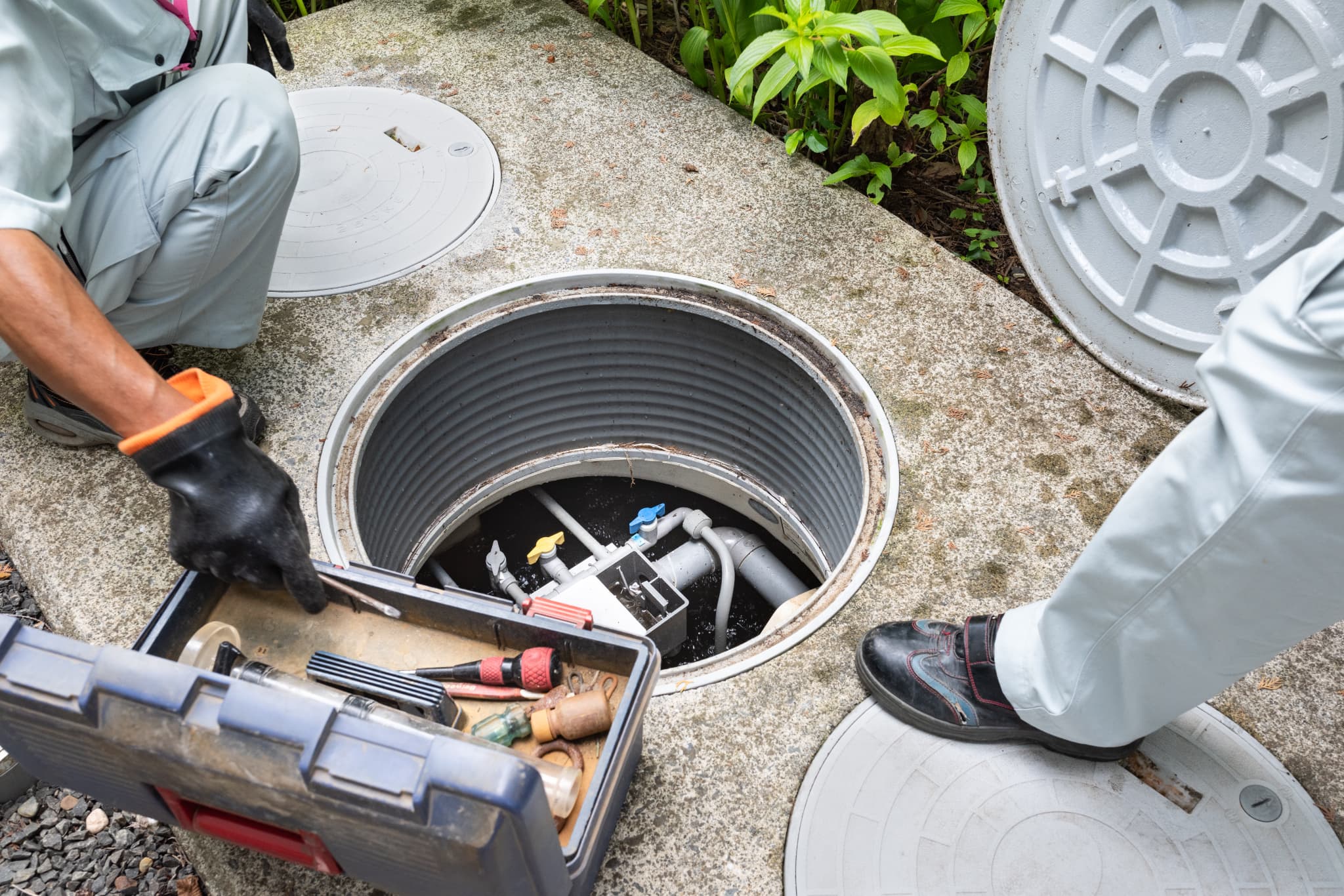 住宅用合併処理浄化槽のメンテナンス保守点検測定